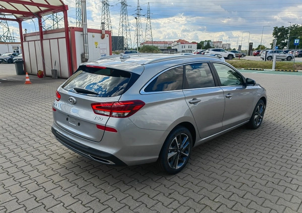 Hyundai I30 cena 119900 przebieg: 10, rok produkcji 2023 z Radlin małe 326